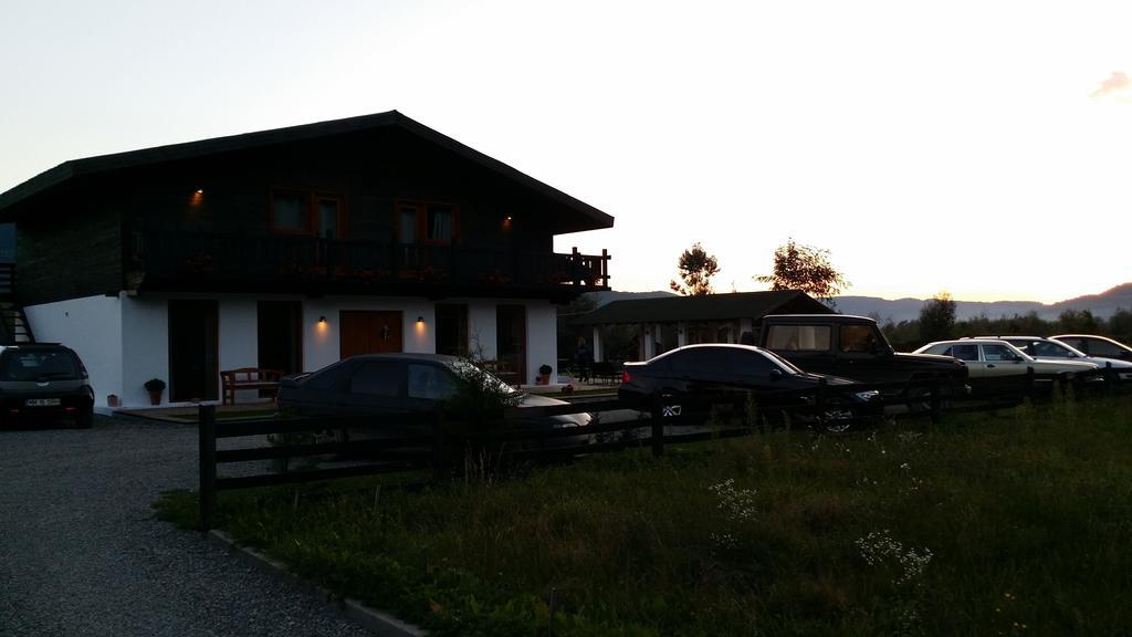 Landhaus Bed&Breakfast Vişeu de Sus 外观 照片